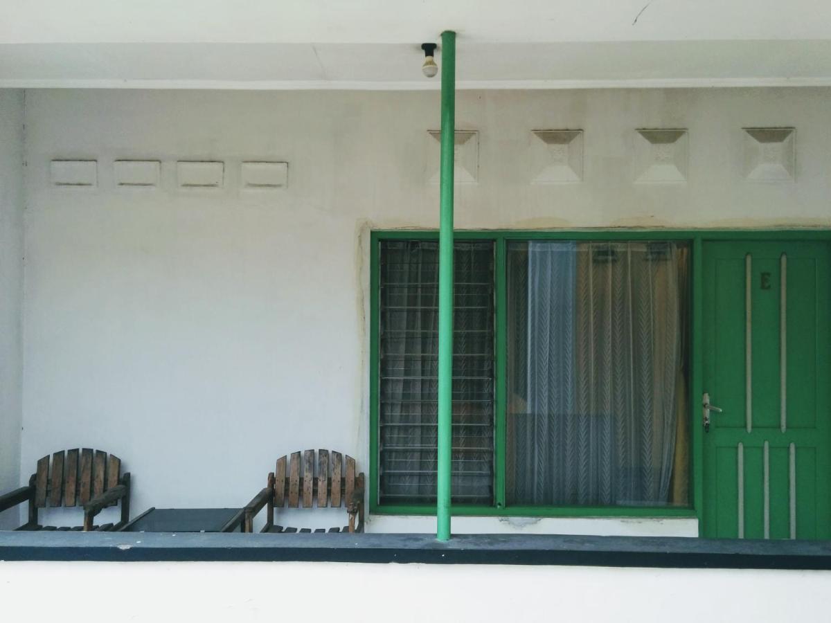 פורווקרטו Hotel Gunung Slamet מראה חיצוני תמונה