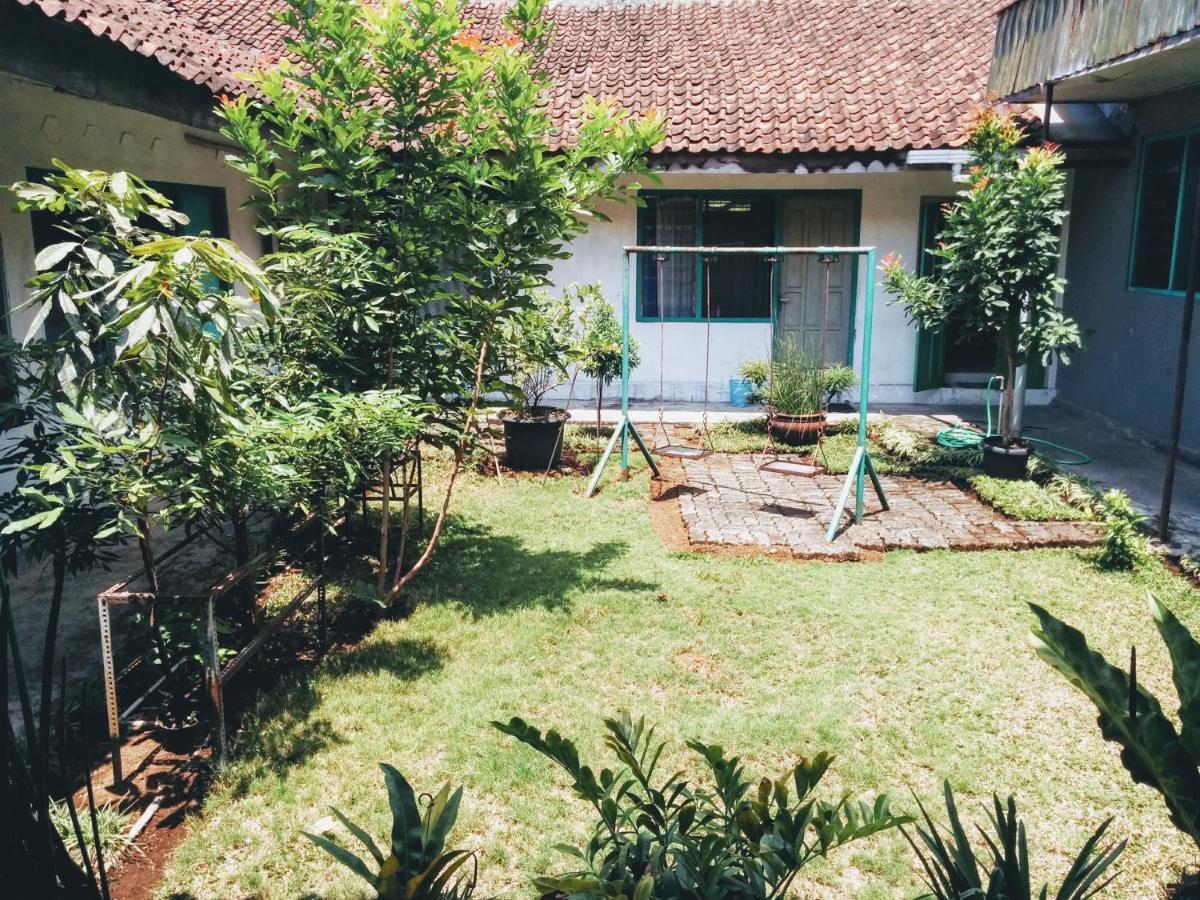 פורווקרטו Hotel Gunung Slamet מראה חיצוני תמונה